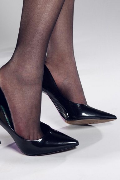 “爱游戏在线登录官网”3亿欧元！曼联明夏剑指三帝星 穆帅不服瓜帅要豪购